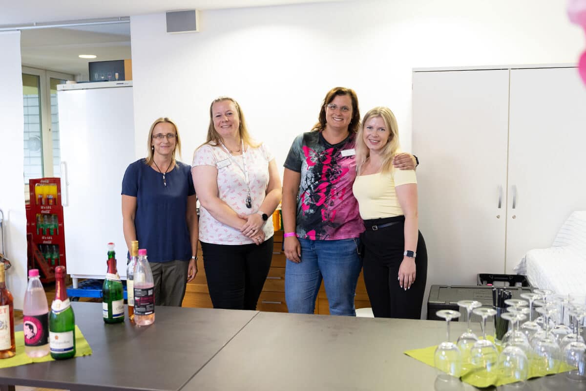 Teamfoto beim Sommerfest im Aschrottheim